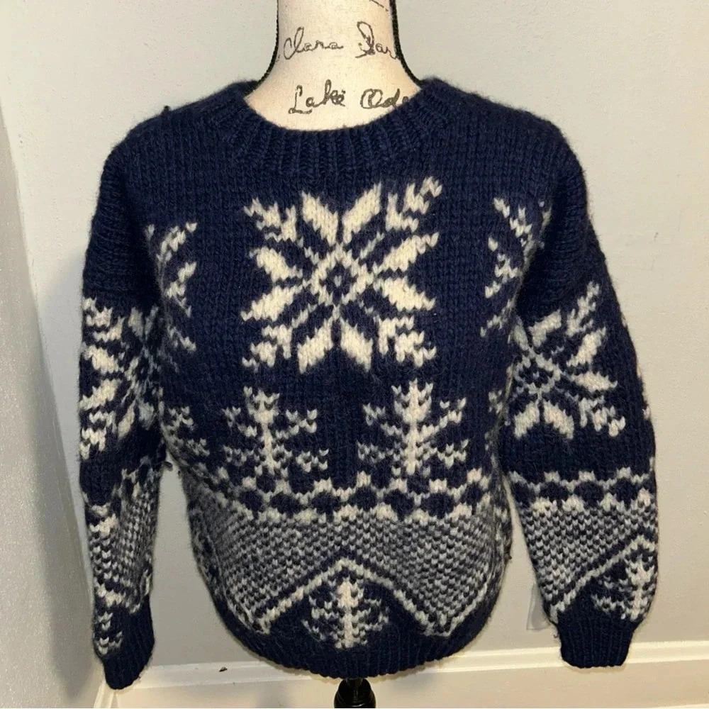 Vintage 80's Gap Clothing Co Hand Knit Sweater Wool Blue & White Fair Isle ski